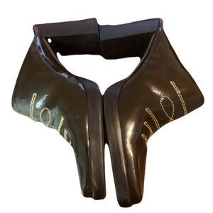 Rampage Women’s Size 8 Brown Patent Leather Embroidered Square Toe Mule Western